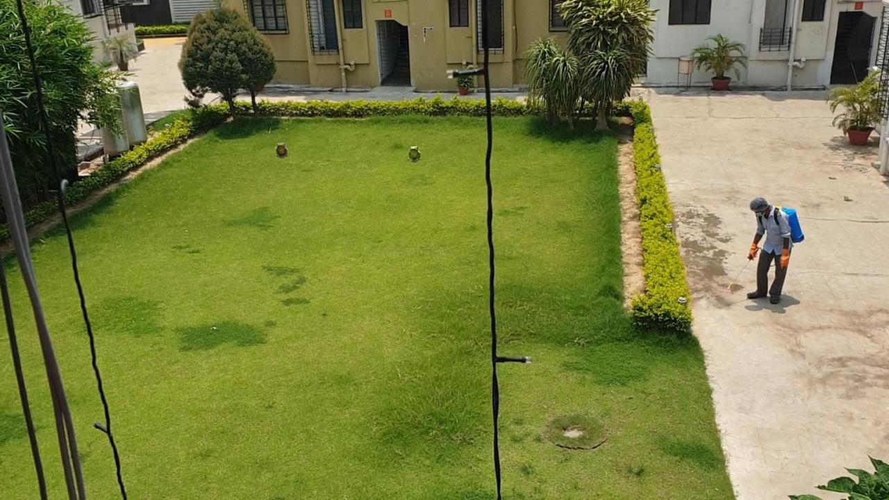 Hotel Panthashala Santiniketan à Sri Niketan Extérieur photo