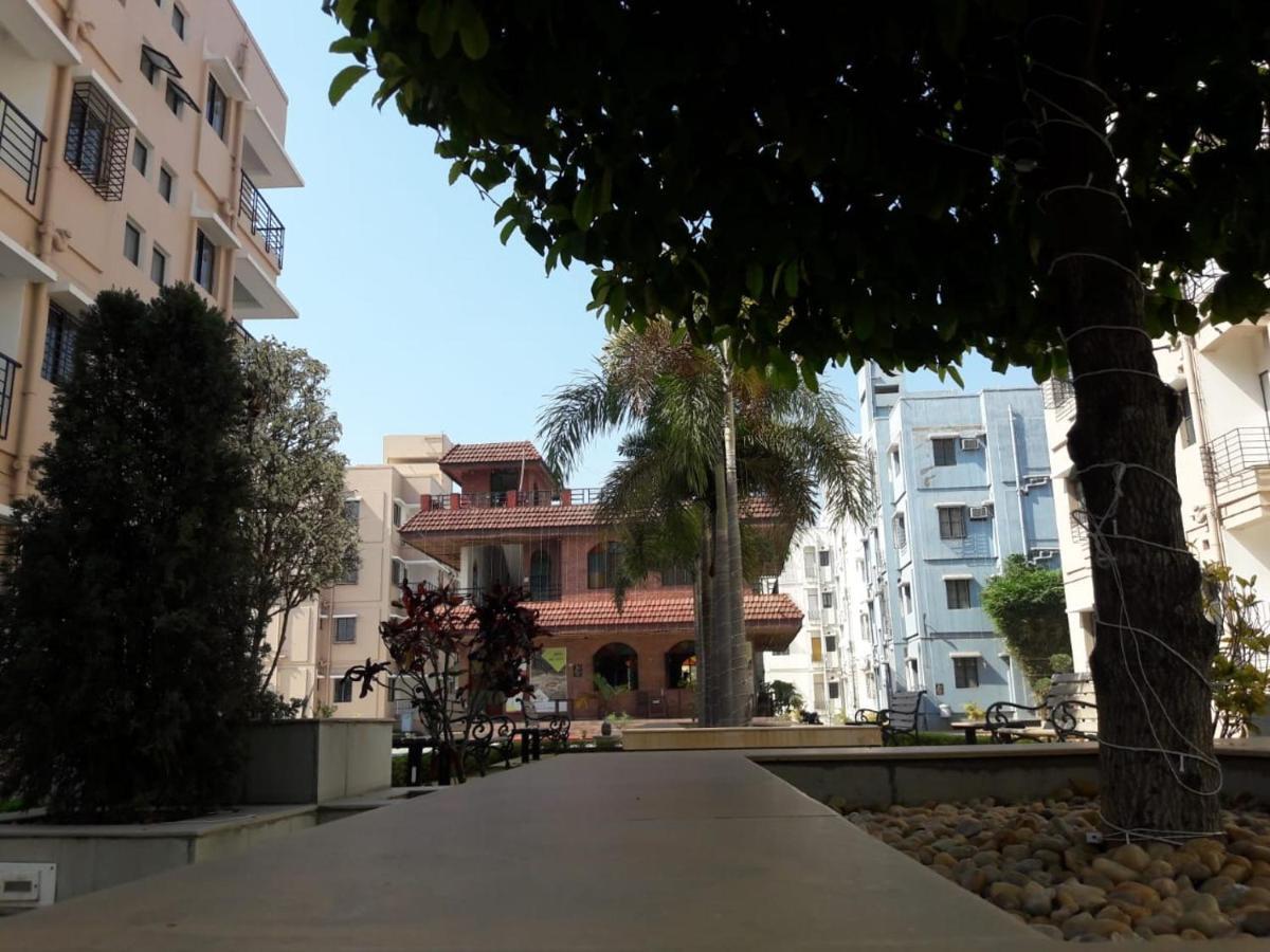 Hotel Panthashala Santiniketan à Sri Niketan Extérieur photo