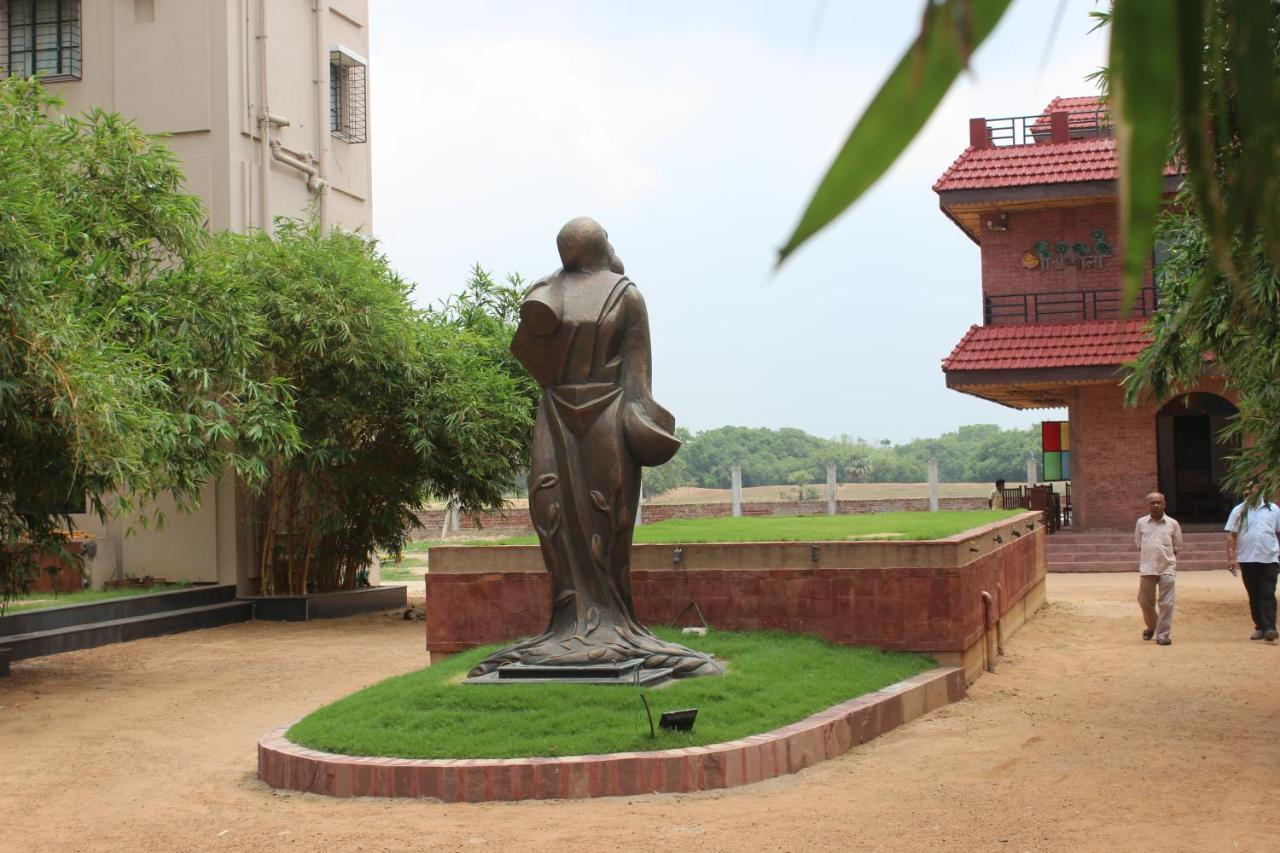 Hotel Panthashala Santiniketan à Sri Niketan Extérieur photo