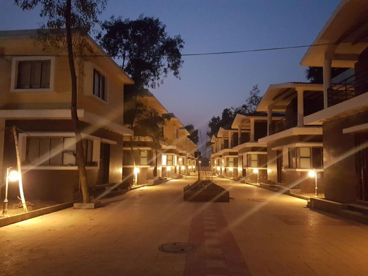 Hotel Panthashala Santiniketan à Sri Niketan Extérieur photo