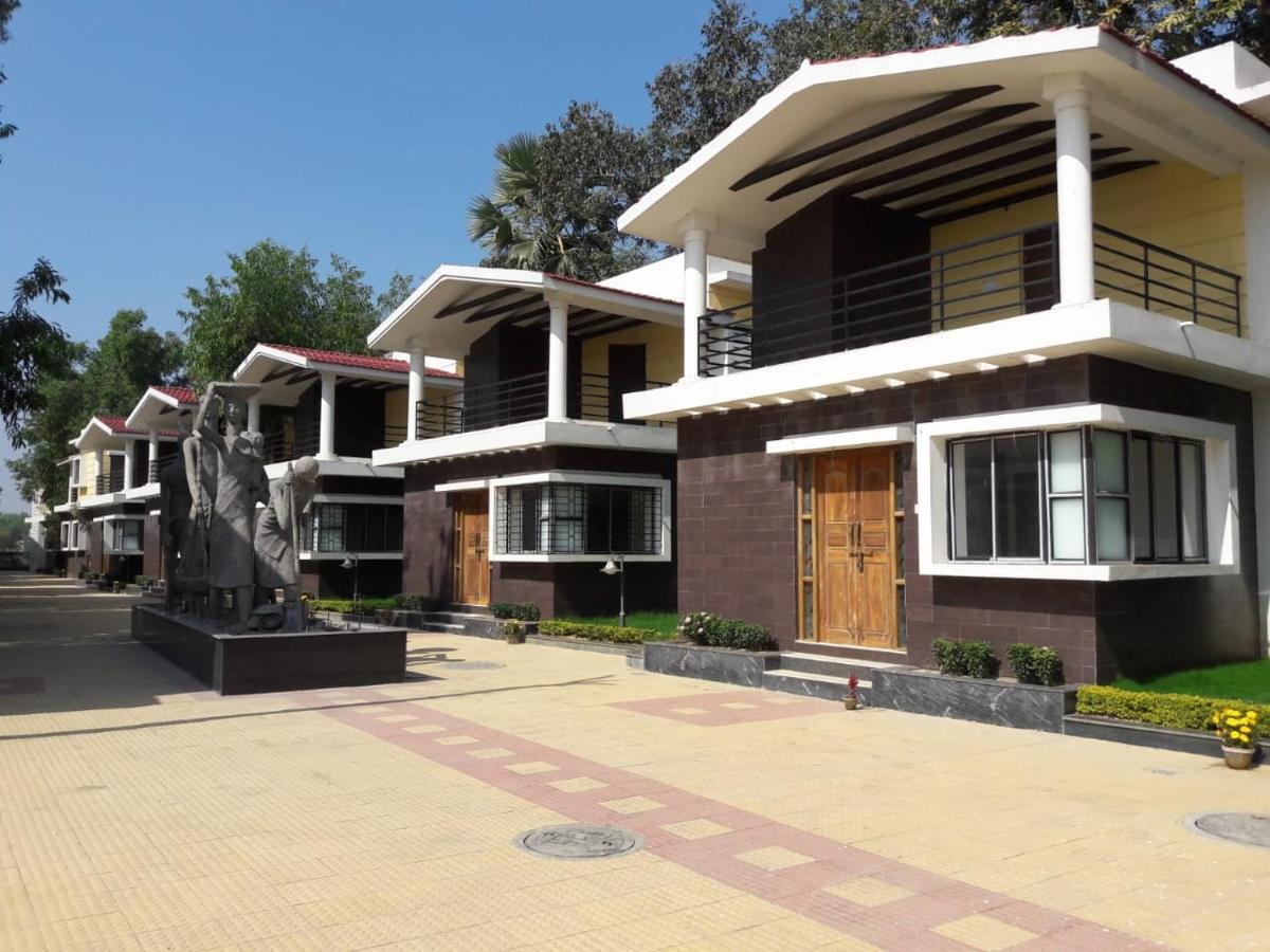 Hotel Panthashala Santiniketan à Sri Niketan Extérieur photo