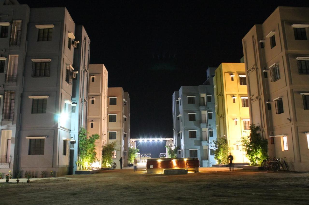 Hotel Panthashala Santiniketan à Sri Niketan Extérieur photo