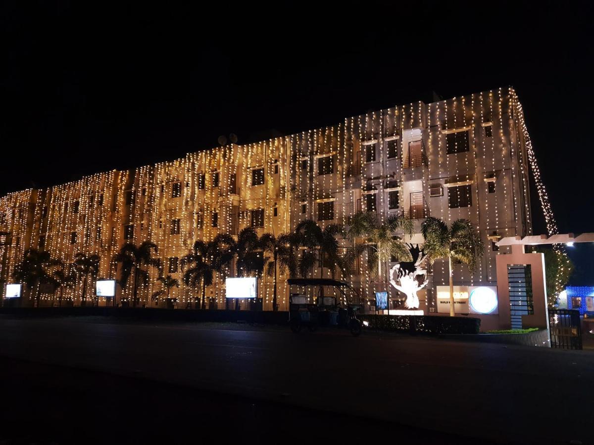Hotel Panthashala Santiniketan à Sri Niketan Extérieur photo